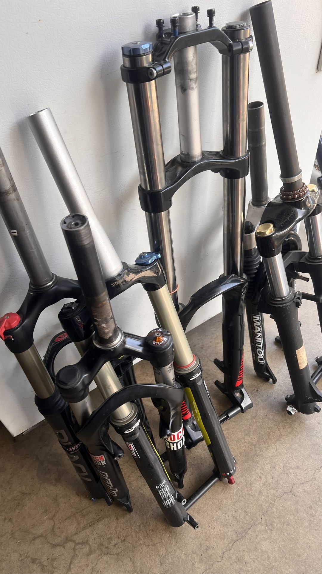 MTB forks ( I might have what you need) Downhill Forks Are Sold.