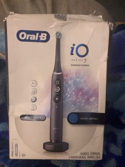 Oral-B iq toothbrush rechargeable