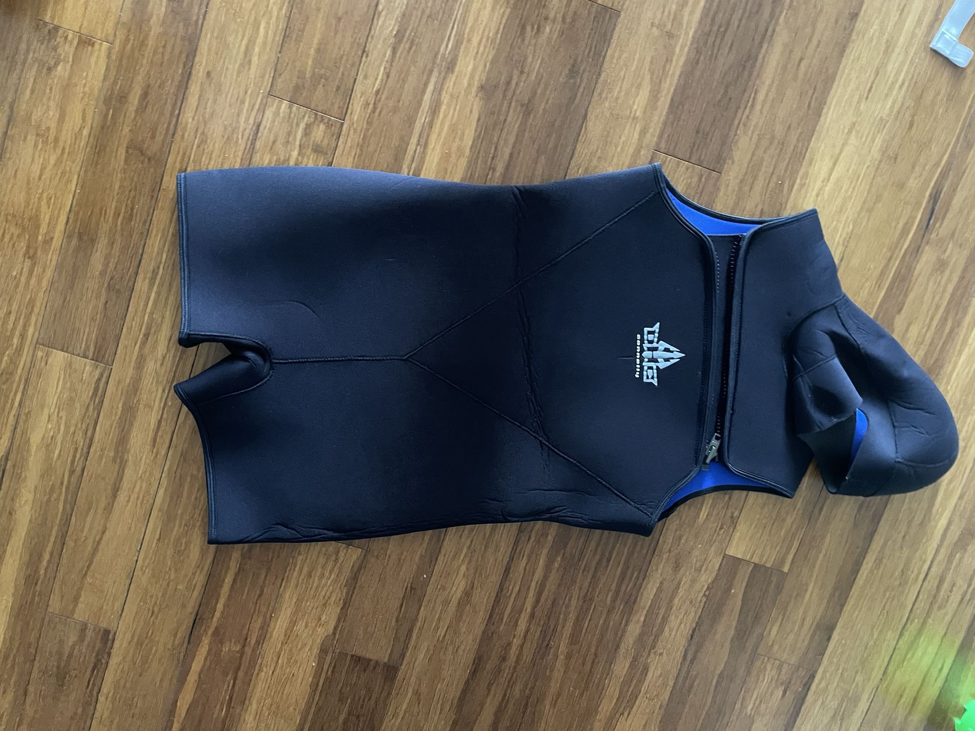 Dhc Connelly Deep Heat Wet Suit