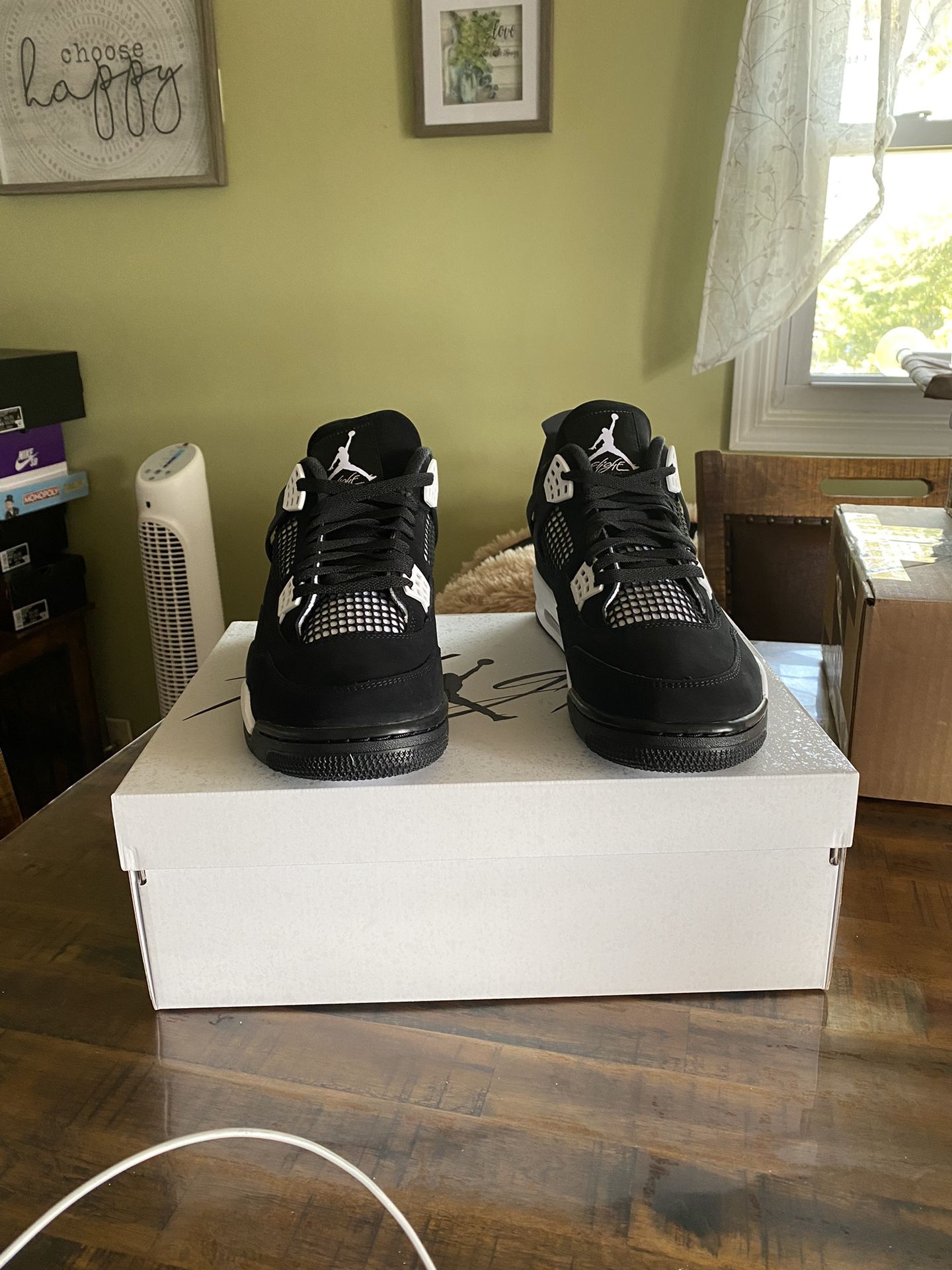 AIR JORDAN 4 WHITE THUNDER SIZE 11.5