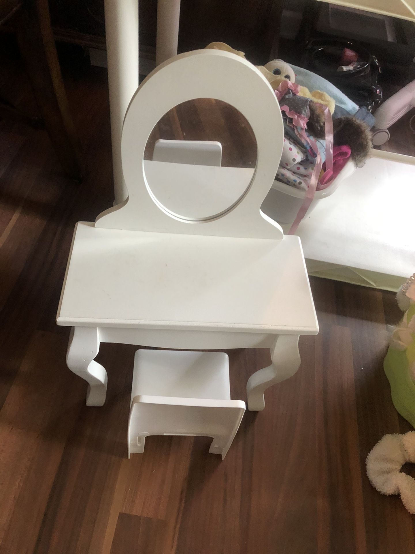 Doll Vanity 18” white two