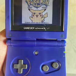 Gameboy Sp and Pokemon Yellow 