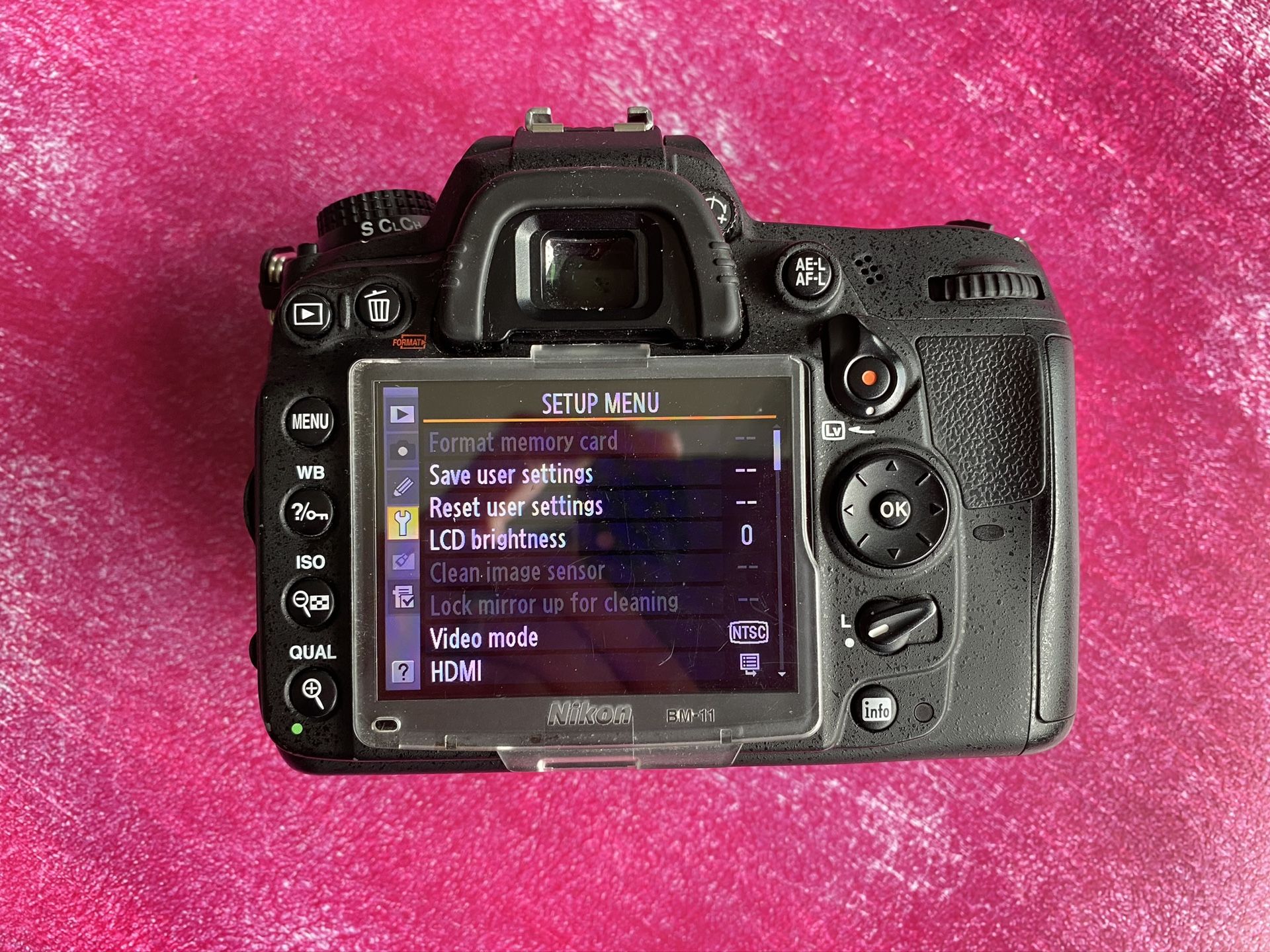 Nikon D7000 Kit 35mm & 18-200mm Lenses