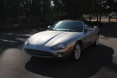 2000 Jaguar XK8