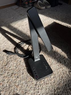 desktop lamp with outlets