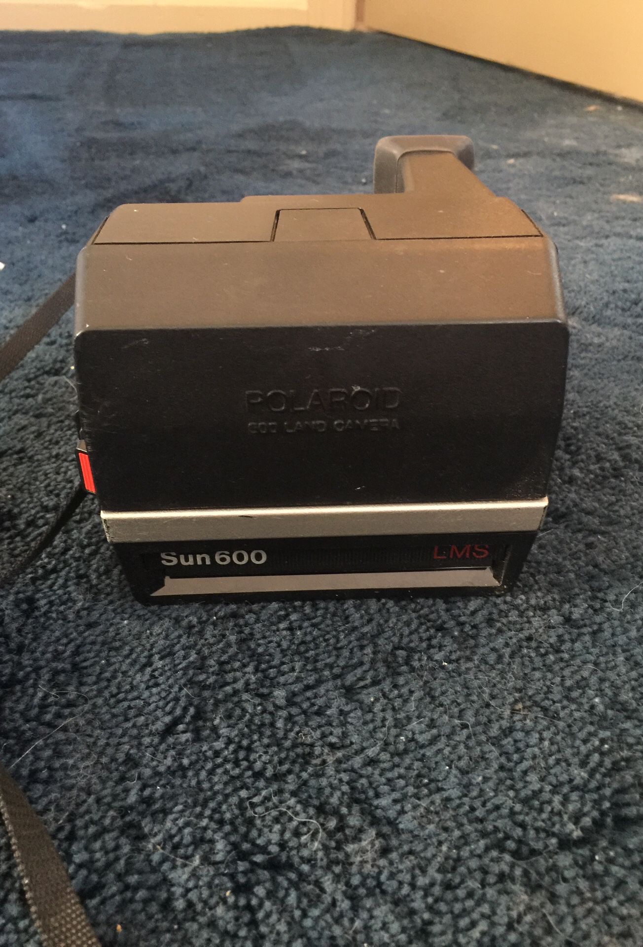 Polaroid sun 600 camera