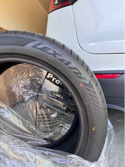 Tesla Model Y Tire - Lexani Volt-EC 255/45R19 (99% Tread)