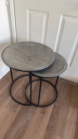 Nesting table