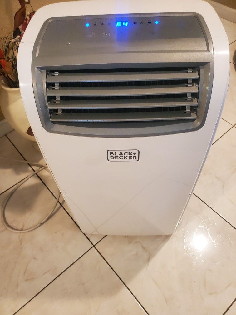 Black + Decker Portable Ac Unit