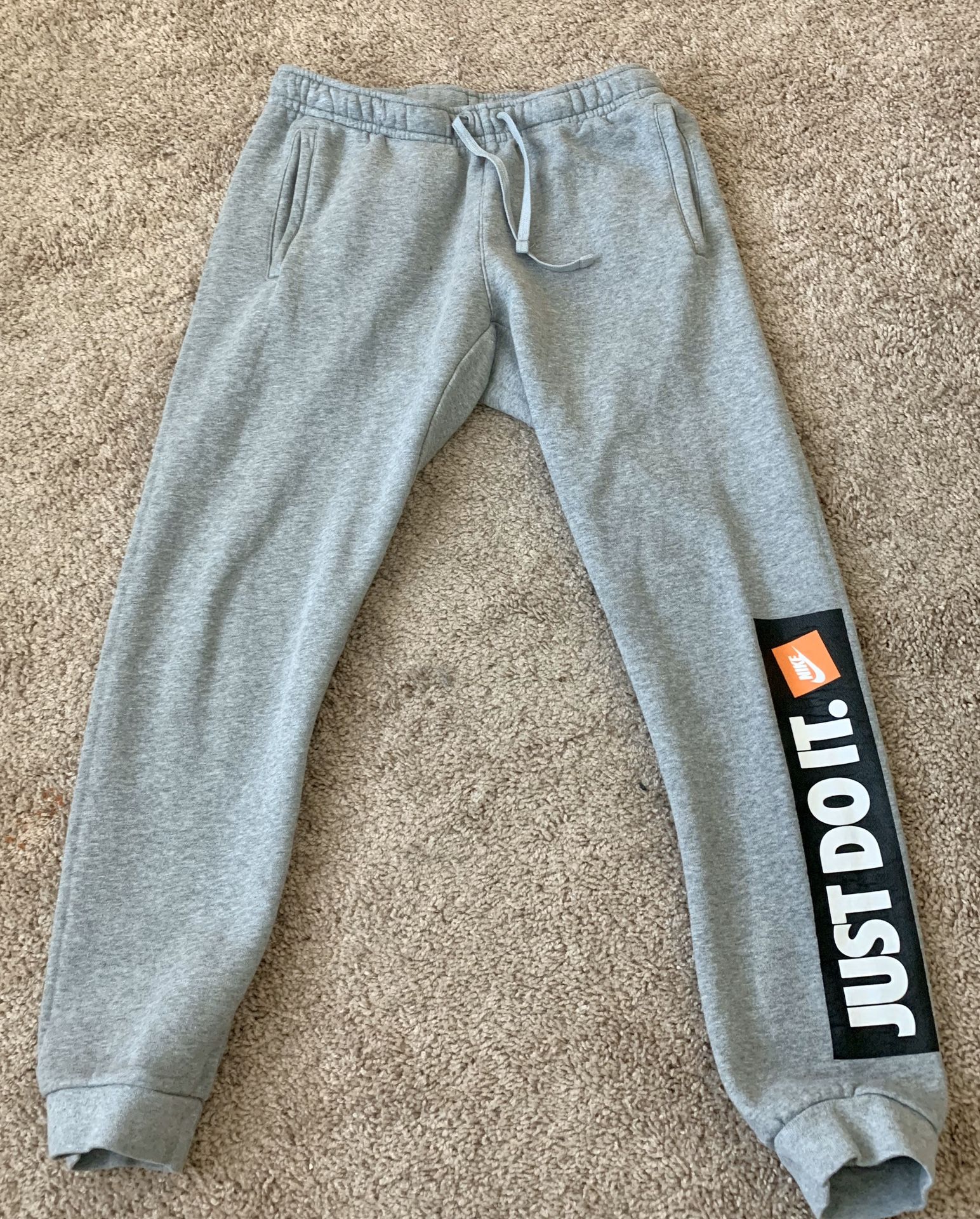 $15 - NIKE JOGGERS