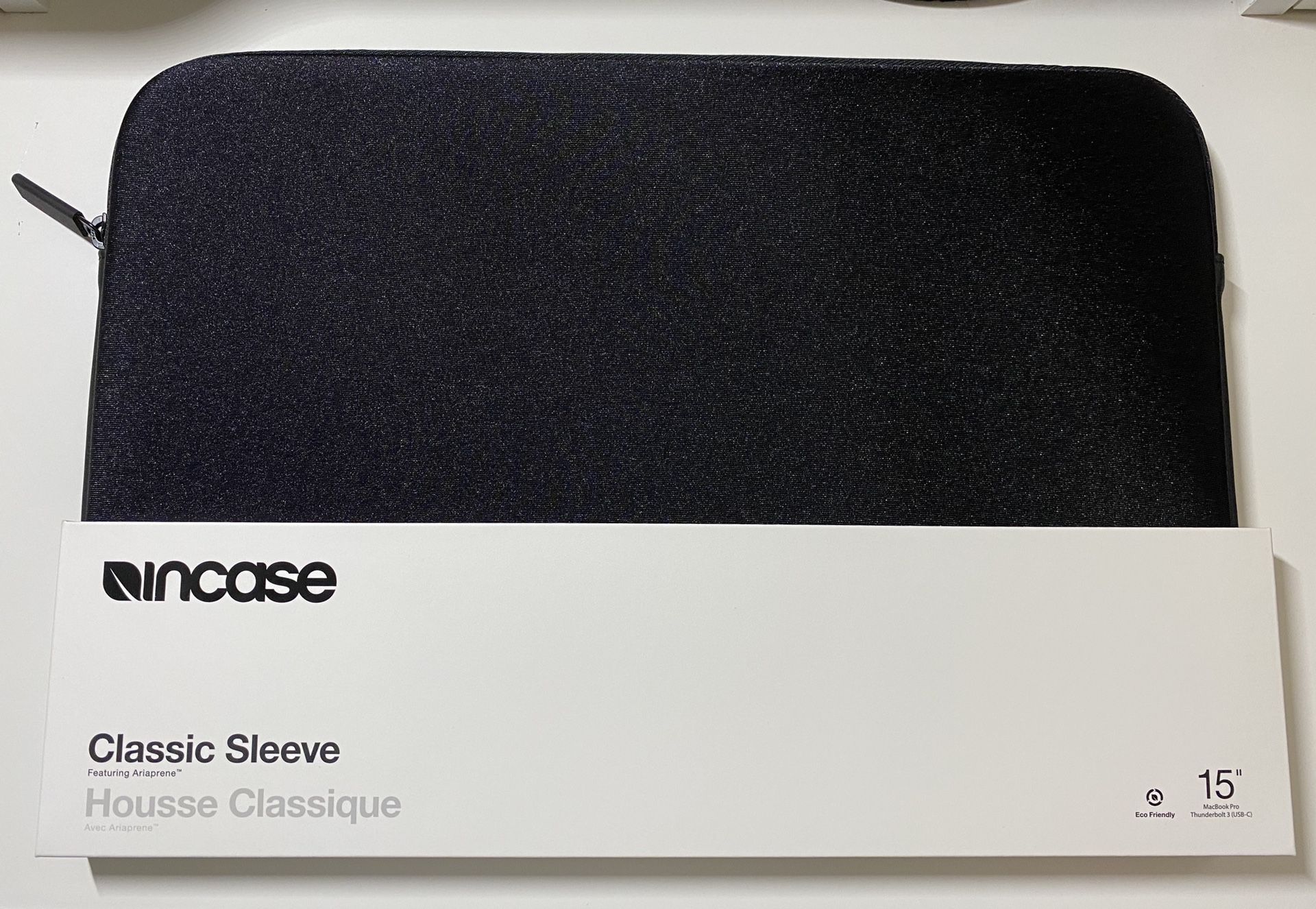 INCASE Classic Sleeve for MacBook Pro 15