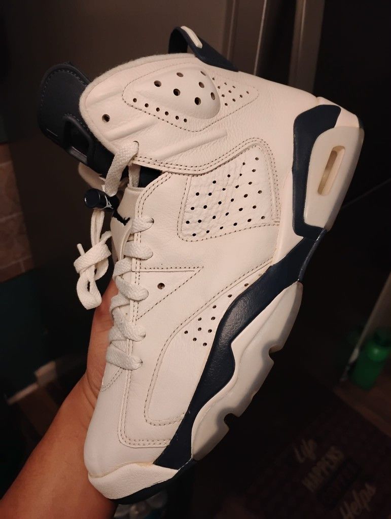 AJ 6 SIZE 10 