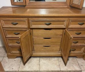 Queen Bedroom set