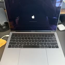 Apple MacBook Pro 13’ With Touchbar