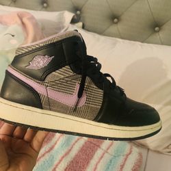 Jordan 1 Mid (read Description)