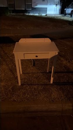 Free wooden table