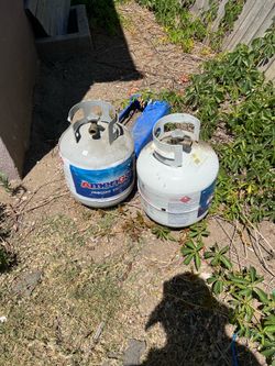 2 propane tanks