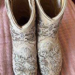 Women’s Cowgirl Boots