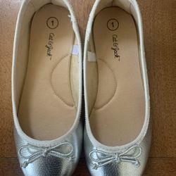Cat And Jack Ballet Flats (size 1)