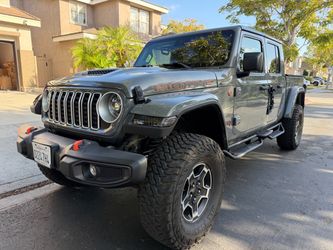 2021 jeep gladiator Mojave