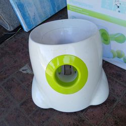 AUTOMATIC BALL CHUCKER