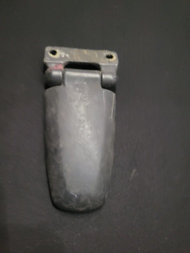 97-02 Ford Expedition Rear Hatch Glass Hinge