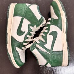 Used Nike Dunk High Gorge Green 2011