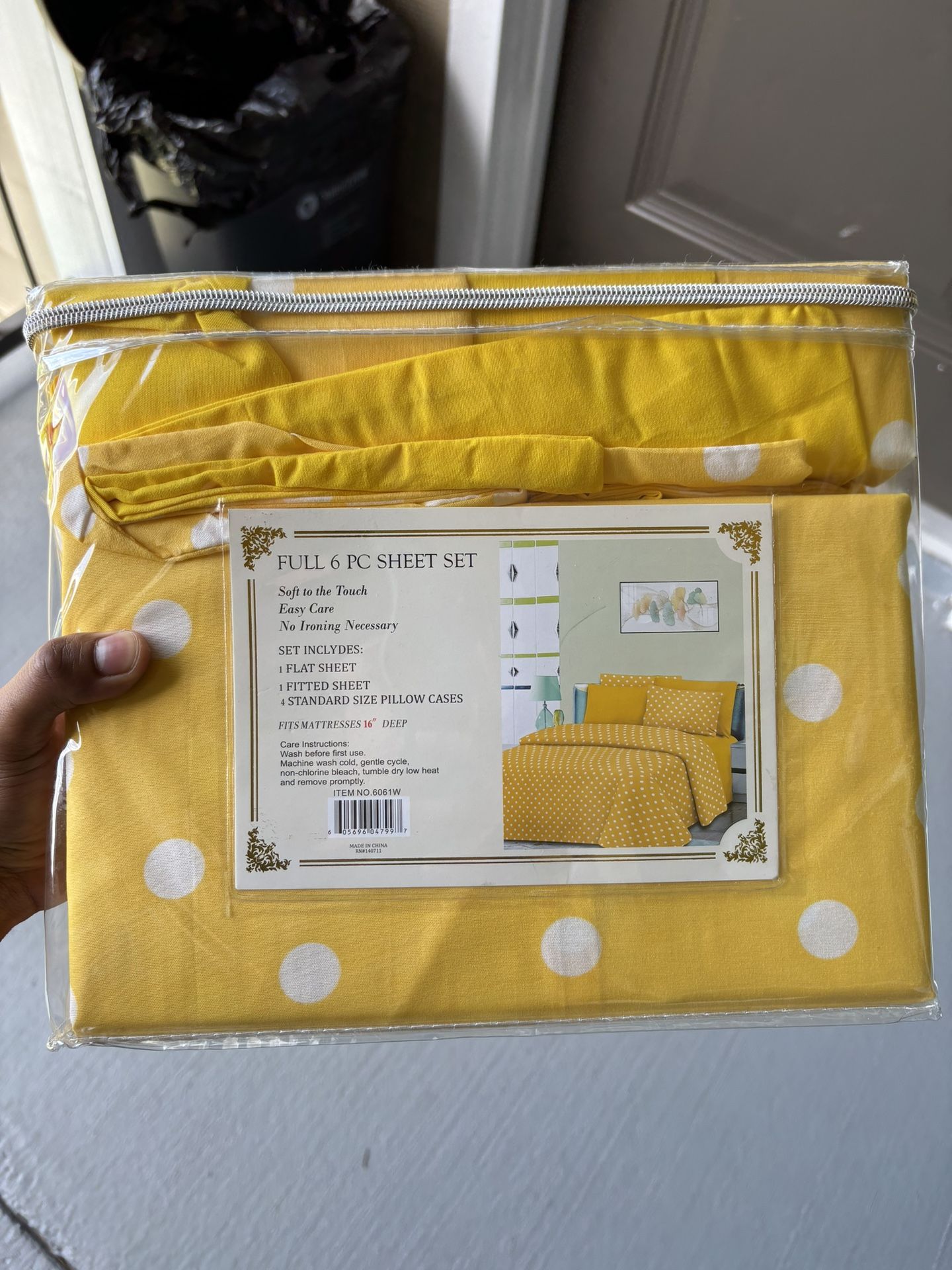 Lunarable Yellow Fitted Sheet & Pillow Sham Set, Picnic Inspired 50s 60s 70s Themed Polka Dot Retro Spotted Pattern Print, Decorative Printed 3 Piece 