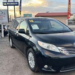 2016 Toyota Sienna XLE