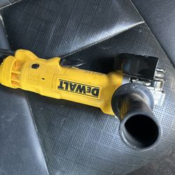 DeWalt Grinder (11 Amps)