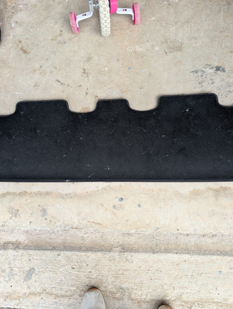 Free Tesla Model 3 Y Rear Rug