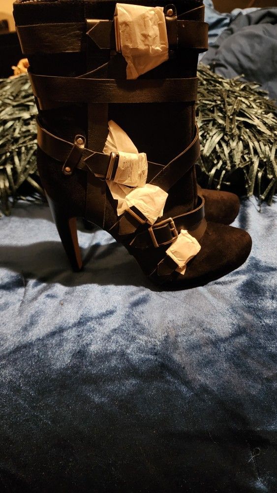 Sued.leather Booties