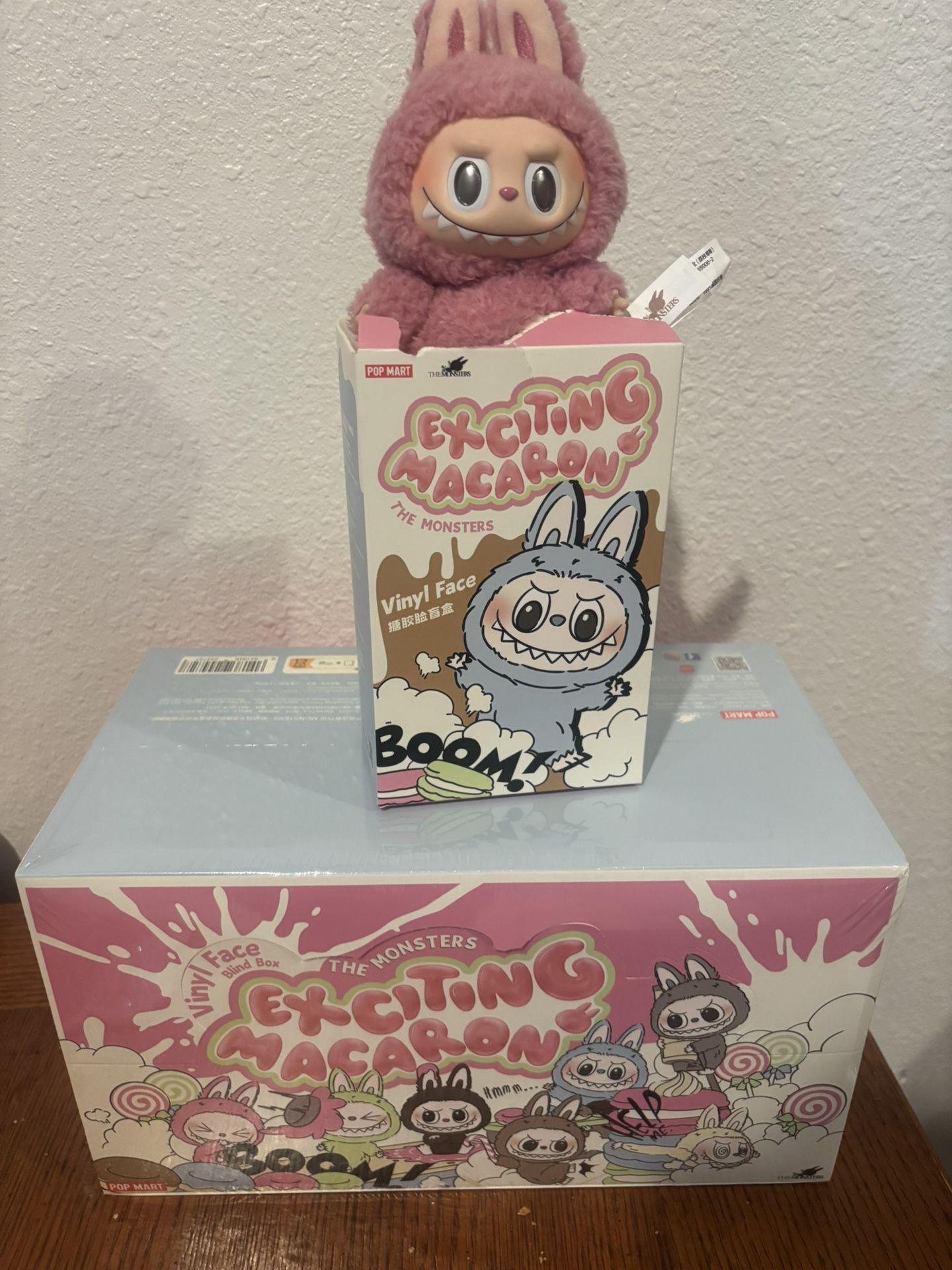 Exciting Macaron Labubu