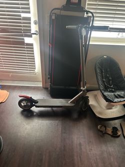 Electric scooter w charger
