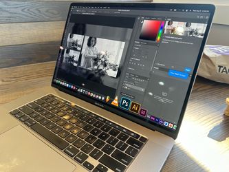 Late. 2019. MacBook Pro 16” 2.6 i7/16Gb/500 sdd