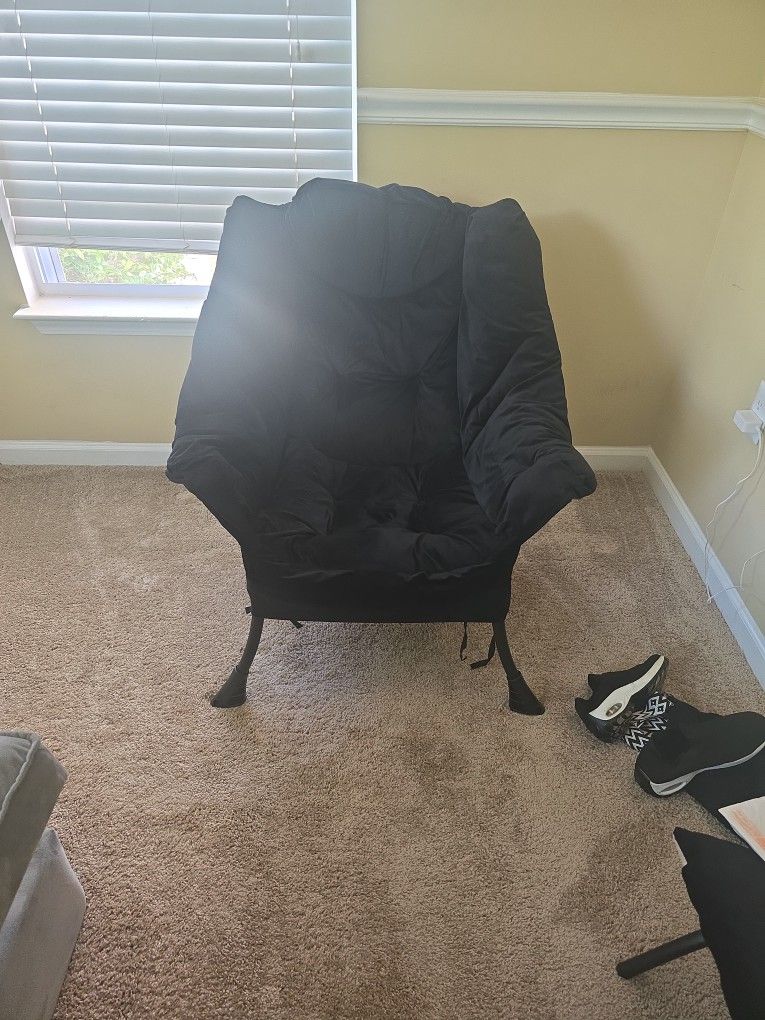 accent chair
