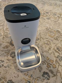 Automatic Cat Food Dispenser