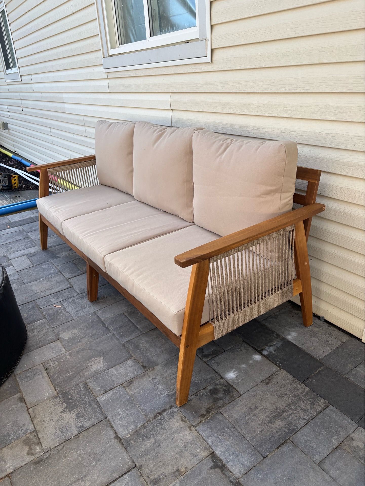 Brand new outdoor couches 2X