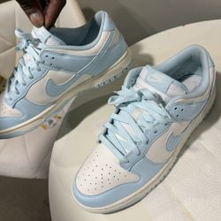 Glacier Blue Dunk Lows SIZE 11 30$ TODAY ONLY 