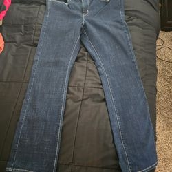 Womens Levis