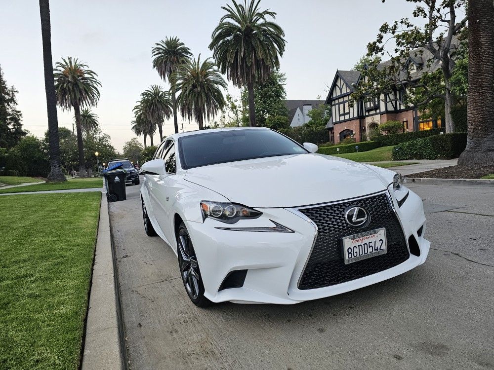 2016 Lexus IS