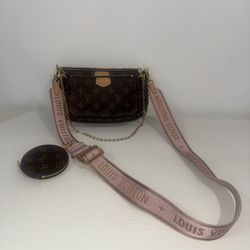Louis Vuitton Multi Pochette Bag