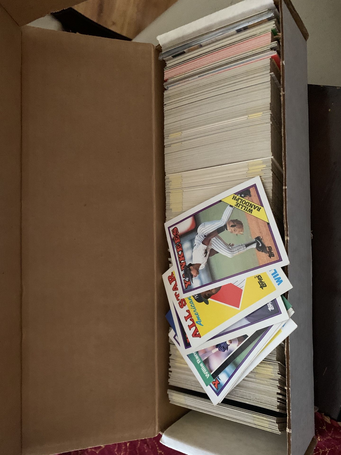 Vintage Baseball Trading Cards Lot