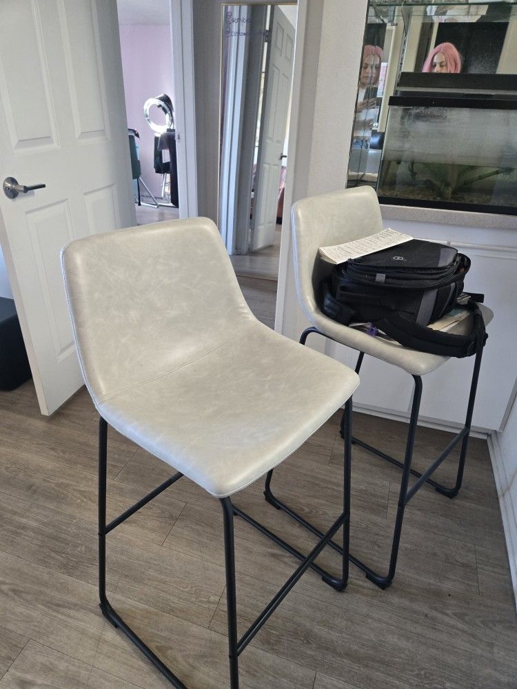 LEATHER BAR STOOLS