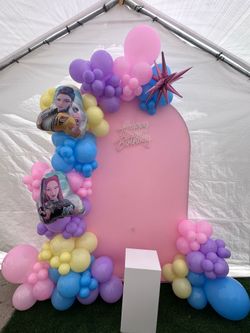 Balloon arch backdrop