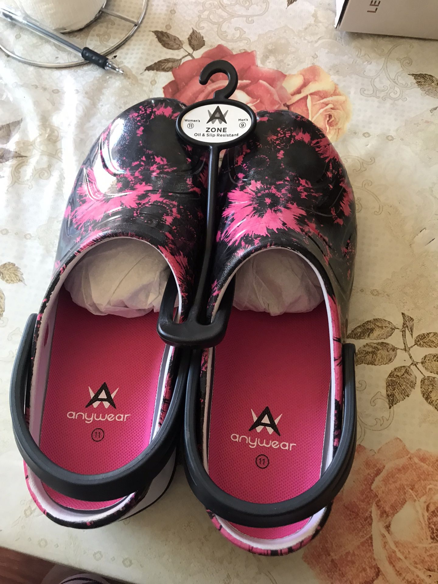 Any Wear  Shoes  Size 11 For Women Size 9 For Men’s. Oil  Resistant 