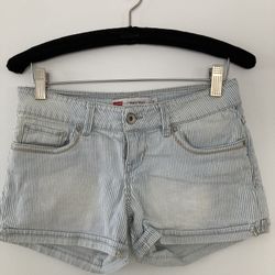Vintage Levi Shorts Size 3