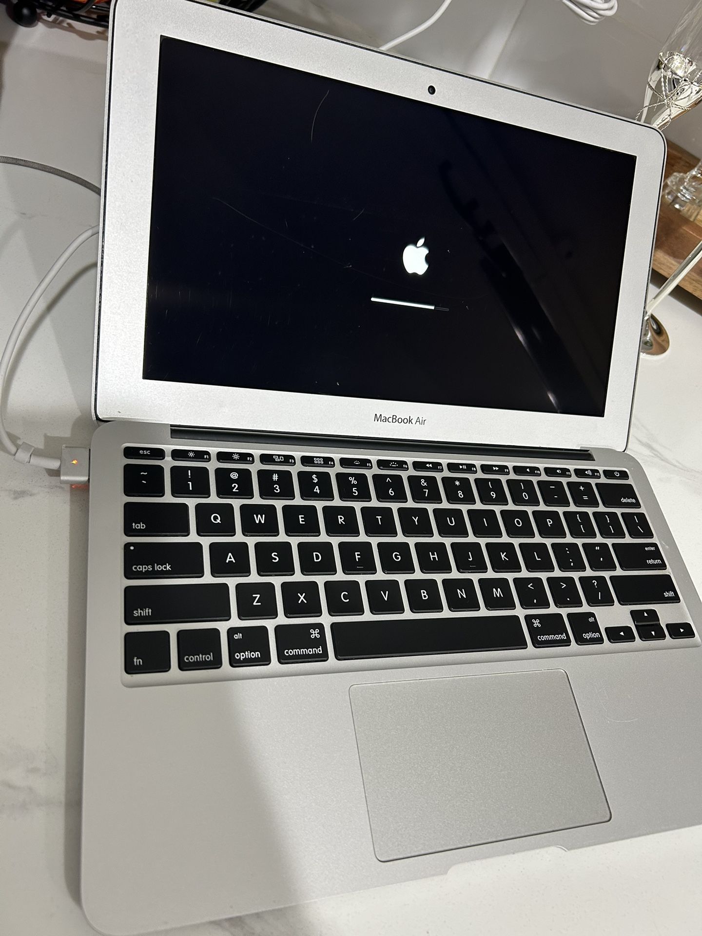 MacBook Air 11.6” 128gb
