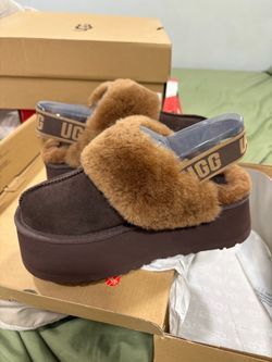 NEVER WORN UGG Funkette Platform Slippers – Brown – Size 6