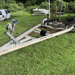 2000 Performance Aluminum Boat Trailer with title